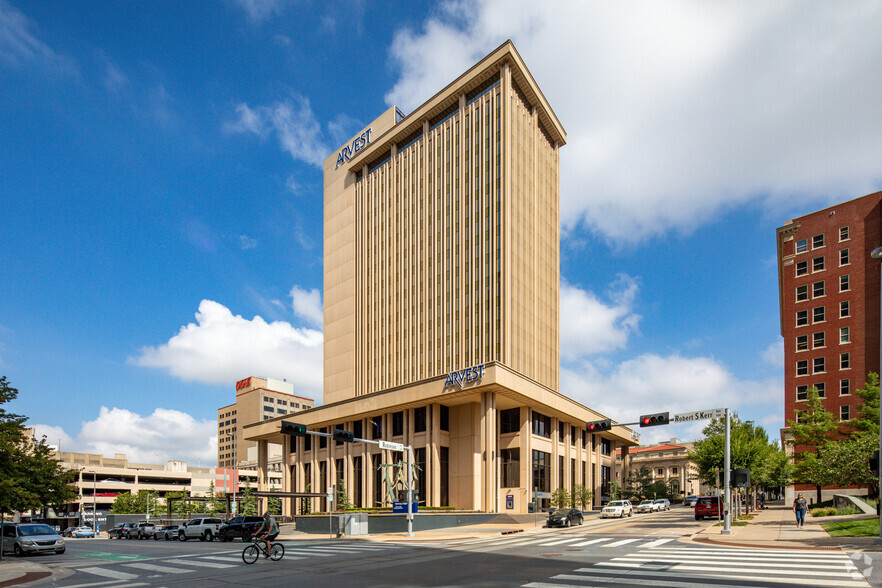 201 Robert S Kerr Ave, Oklahoma City, OK en alquiler - Foto del edificio - Imagen 1 de 15