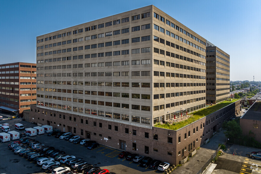 433 Rue Chabanel O, Montréal, QC en alquiler - Foto del edificio - Imagen 3 de 8