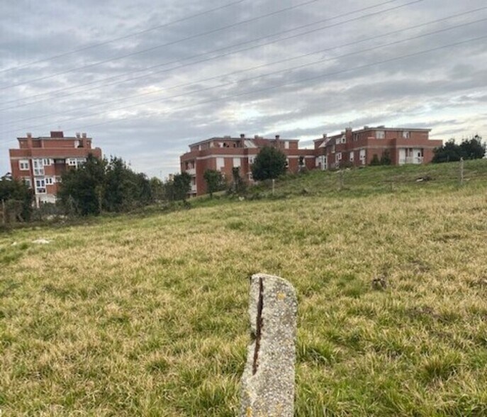 Terreno en Santa Cruz de Bezana en venta - Foto del edificio - Imagen 3 de 12
