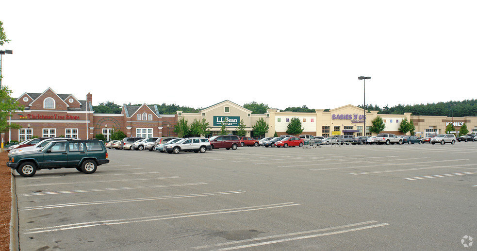 100 Nashua Mall, Nashua, NH en alquiler - Foto principal - Imagen 1 de 10