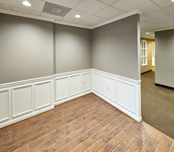 37899 W 12 Mile Rd, Farmington Hills, MI en alquiler Foto del interior- Imagen 2 de 7