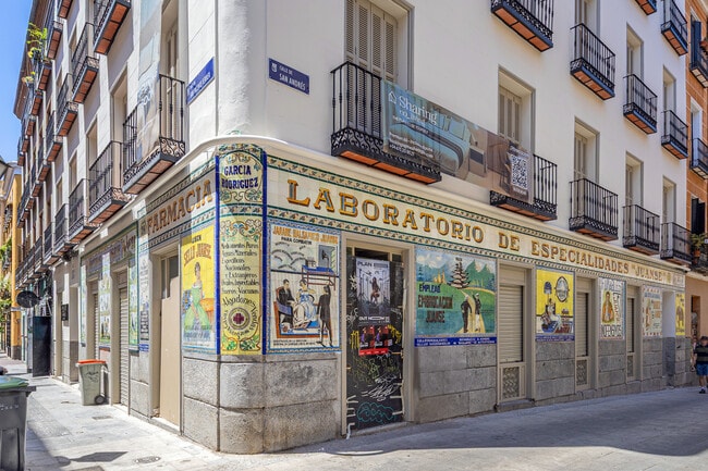 Más detalles de Calle de San Vicente Ferrer, 32, Madrid - Local en alquiler