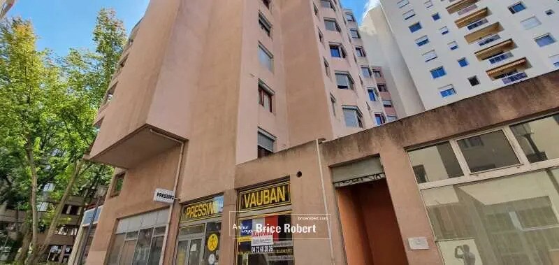 Oficina en Lyon en venta - Foto del edificio - Imagen 1 de 4
