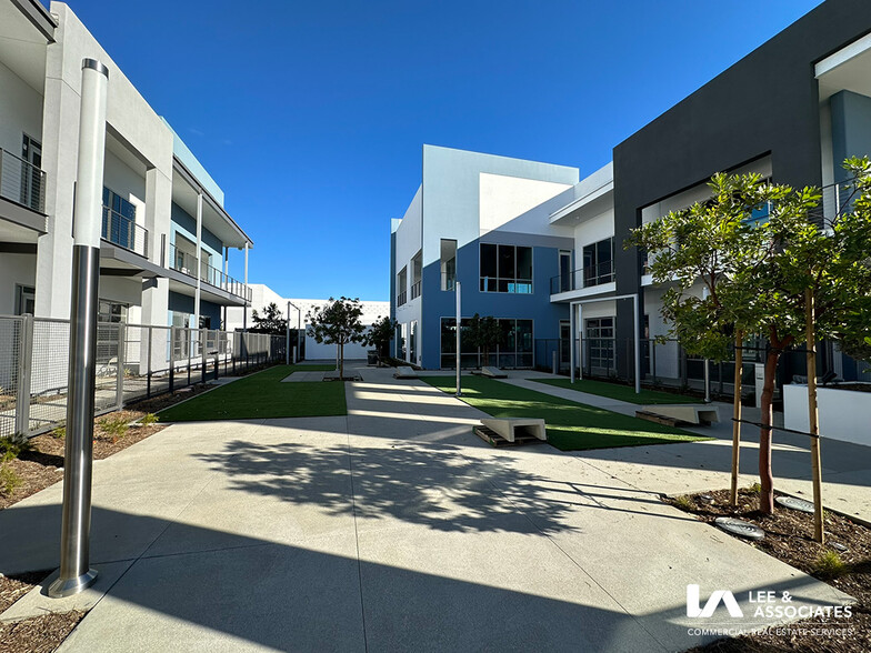 3816 Stineman Ct, Long Beach, CA en alquiler - Foto del edificio - Imagen 2 de 9