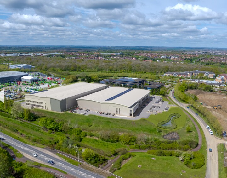 Chalkdell Dr, Shenley Church End en alquiler - Foto del edificio - Imagen 3 de 5