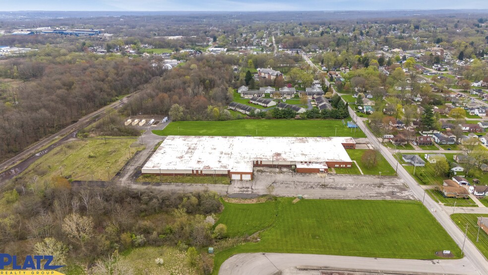 400 Myron St, Youngstown, OH en alquiler - Foto del edificio - Imagen 3 de 15