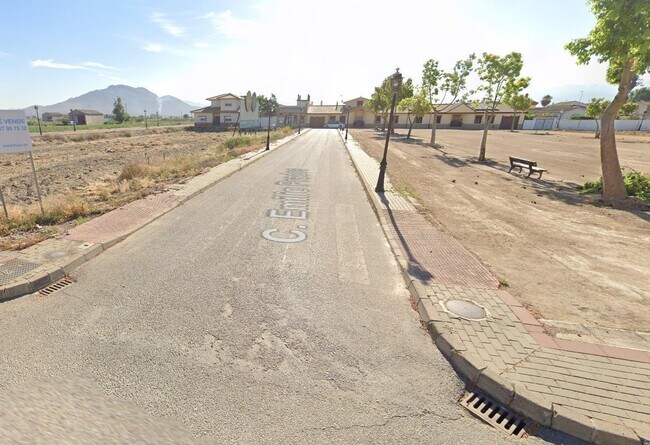Más detalles de Calle Rosa Chacel, 1, Fuente Vaqueros - Terreno en venta
