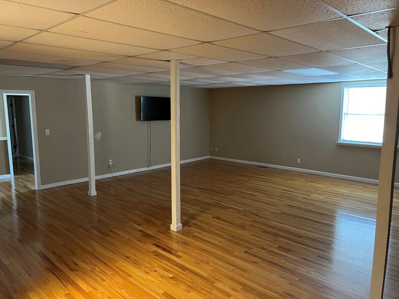 2118 Bruce Ave, Louisville, KY en venta - Foto del interior - Imagen 3 de 13