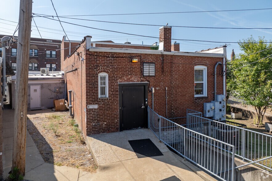 7185 Manchester Rd, Maplewood, MO en alquiler - Foto del edificio - Imagen 2 de 19