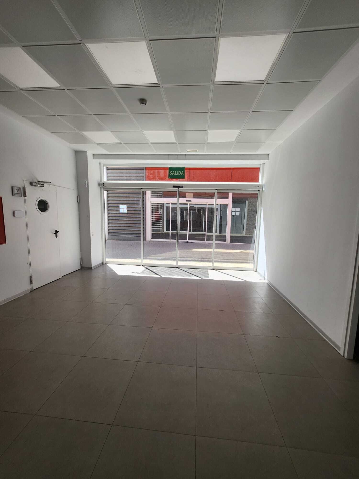 Oficina en Sant Esteve Sesrovires, Barcelona en alquiler Foto del interior- Imagen 1 de 38