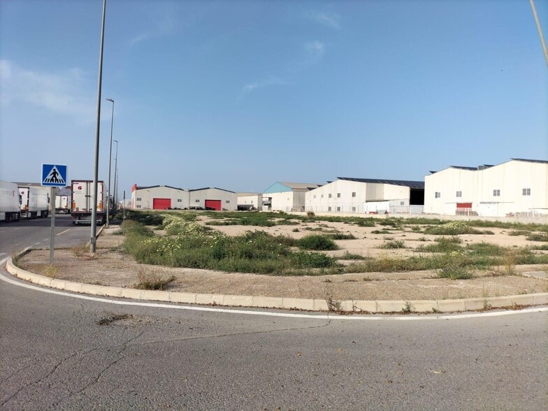 Nave en Almoradí en venta - Foto del edificio - Imagen 2 de 3