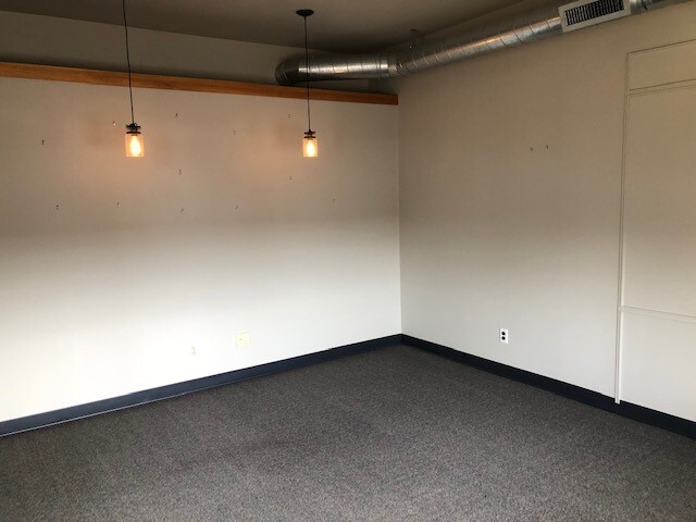 1900 W 7th Ave, Eugene, OR en alquiler - Foto del interior - Imagen 3 de 11