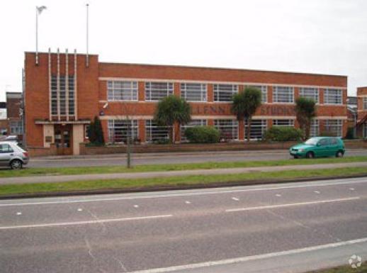 5 Elstree Way, Borehamwood en alquiler - Foto del edificio - Imagen 2 de 9