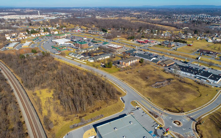 Lutz Ave, Martinsburg, WV en venta - Foto del edificio - Imagen 2 de 37