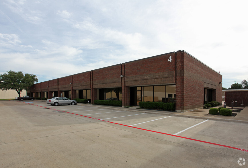 1611 N Interstate 35E, Carrollton, TX en alquiler - Foto del edificio - Imagen 3 de 15