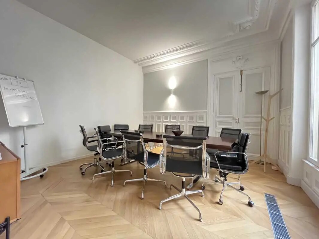 6 Rue De Téhéran, Paris en alquiler Foto del interior- Imagen 1 de 9
