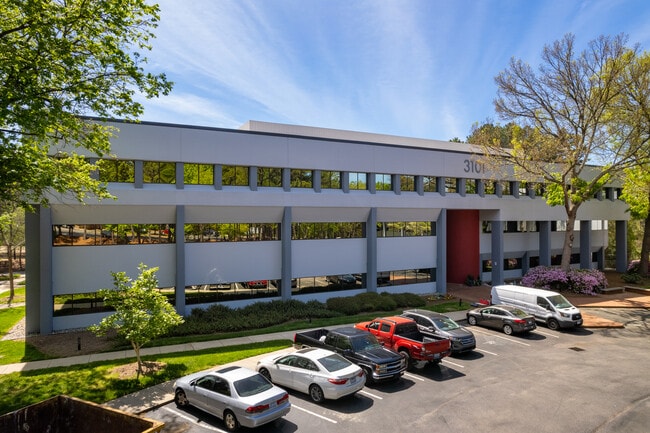 Más detalles de 3101 Poplarwood Ct, Raleigh, NC - Oficina en alquiler