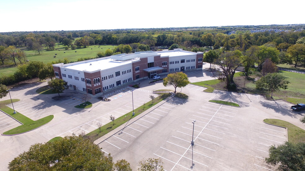 1305 W Jefferson St, Waxahachie, TX en alquiler - Foto del edificio - Imagen 3 de 8