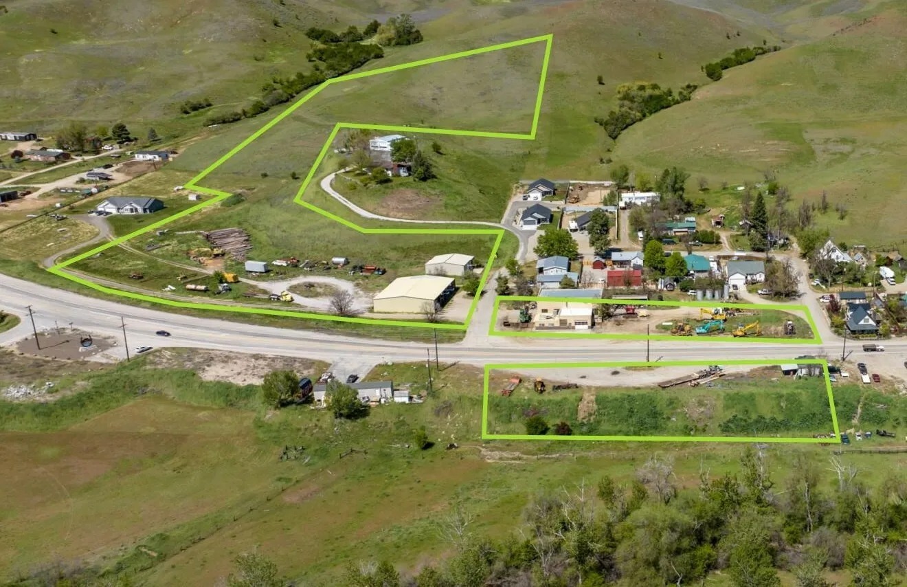 328 Highway 55, Horseshoe Bend, ID en venta Foto del edificio- Imagen 1 de 14