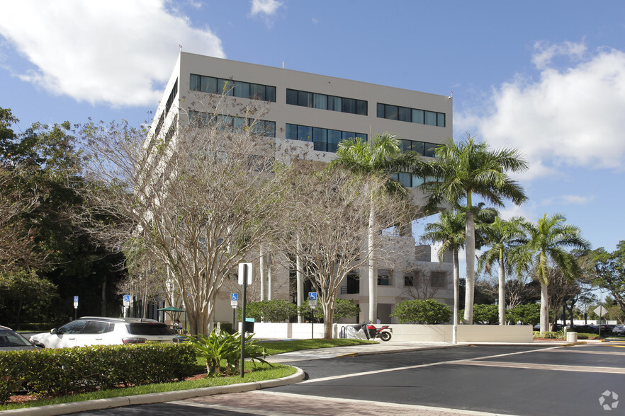 6700 N Andrews Ave, Fort Lauderdale, FL en alquiler - Foto principal - Imagen 1 de 16