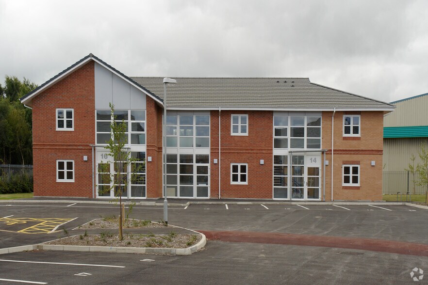 Inward Way, Ellesmere Port en venta - Foto del edificio - Imagen 2 de 3