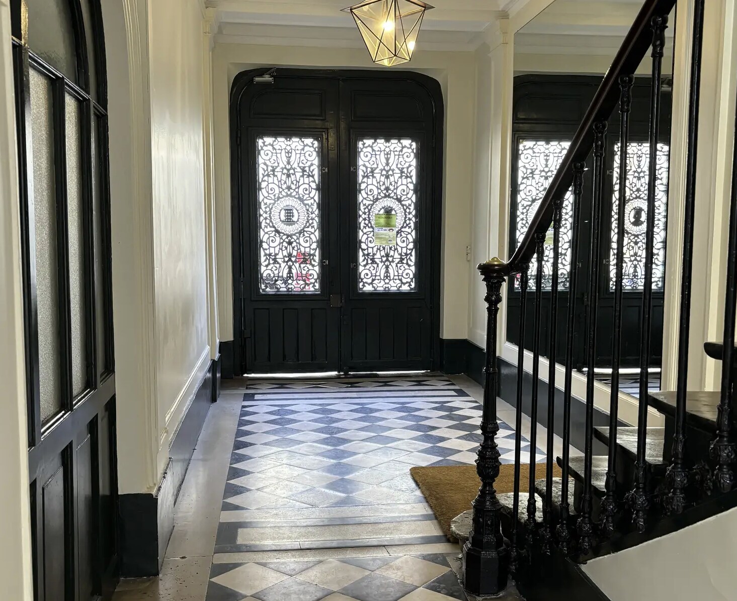 102 Rue Du Cherche-Midi, Paris en alquiler Foto del edificio- Imagen 1 de 11