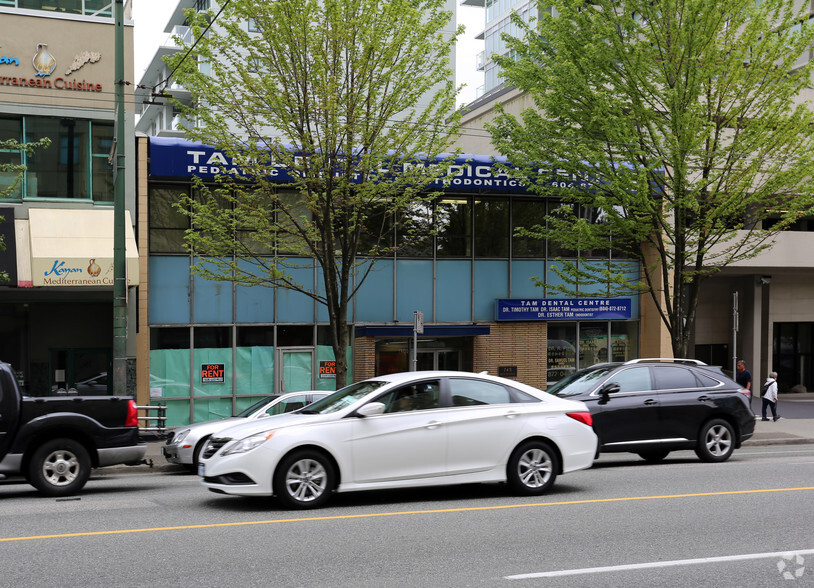 745 W Broadway, Vancouver, BC en alquiler - Foto del edificio - Imagen 2 de 2