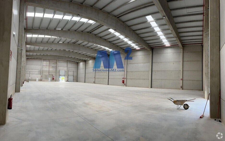 Calle del Hierro, 8, Chiloeches, Guadalajara en alquiler - Foto del edificio - Imagen 2 de 3