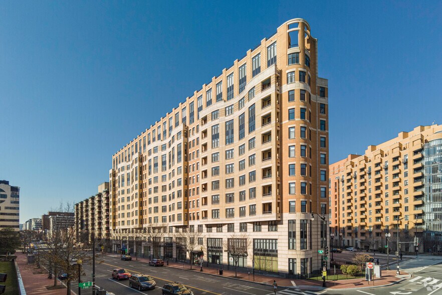 400 Massachusetts Ave NW, Washington, DC en venta - Foto principal - Imagen 1 de 4