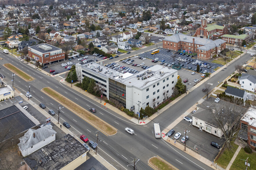 15-01 Broadway, Fair Lawn, NJ en alquiler - Vista aérea - Imagen 3 de 63