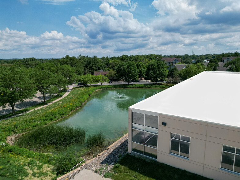 8700 Crescent Chase, Johnston, IA en alquiler - Foto del edificio - Imagen 3 de 13