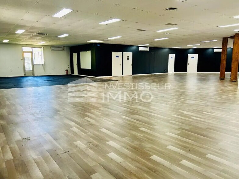 Local en Bondoufle en venta - Foto del interior - Imagen 3 de 8