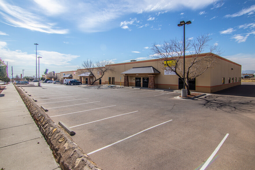 1111 Barranca Dr, El Paso, TX en alquiler - Foto del edificio - Imagen 3 de 5