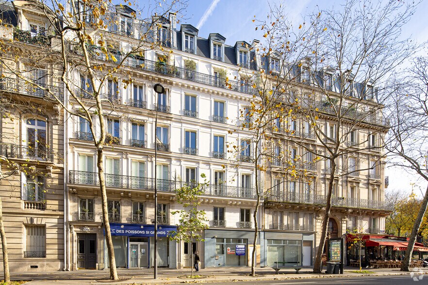 47 Boulevard De La Tour-Maubourg, Paris en alquiler - Foto del edificio - Imagen 2 de 3