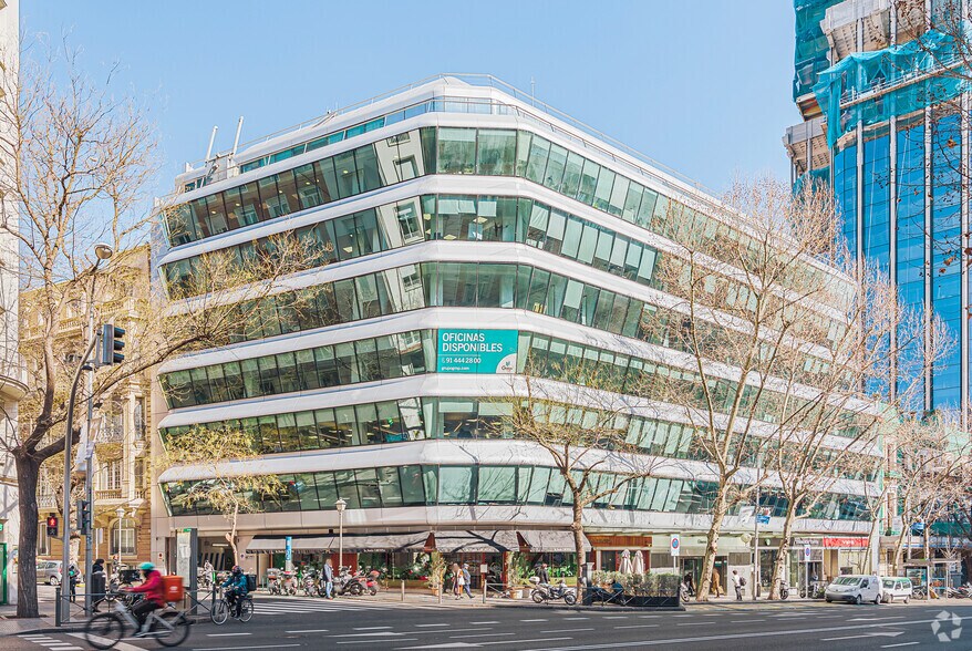 Calle de Génova, 27, Madrid, Madrid en alquiler - Foto del edificio - Imagen 1 de 8