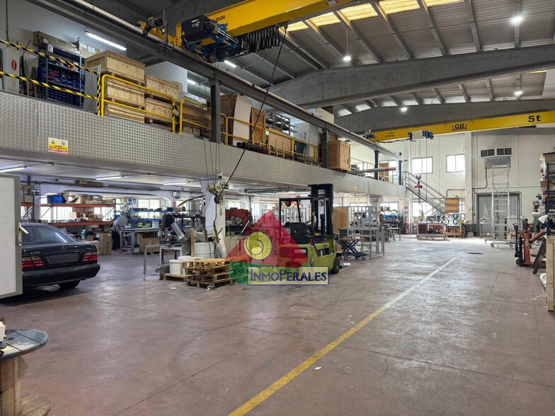 Nave en Torrejón de Ardoz, Madrid en venta - Foto principal - Imagen 1 de 15
