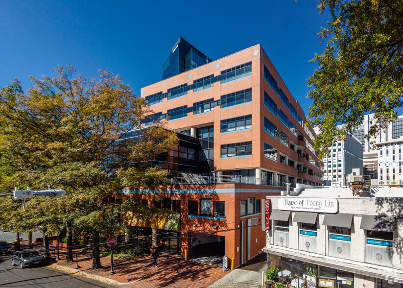 7201 Wisconsin Ave, Bethesda, MD en alquiler - Foto del edificio - Imagen 3 de 11