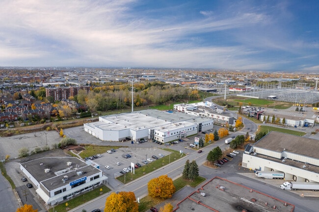 Más detalles de 10400 Renaude-Lapointe, Montréal, QC - Nave en venta