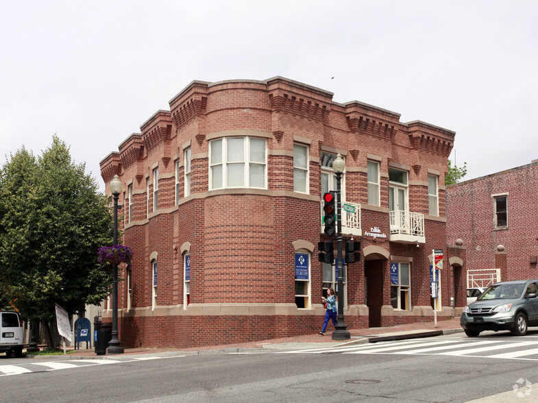 1600 Wisconsin Ave NW, Washington, DC en alquiler - Foto del edificio - Imagen 1 de 3