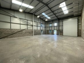 1-4 Diamond Way, Stone en alquiler Foto del interior- Imagen 2 de 2