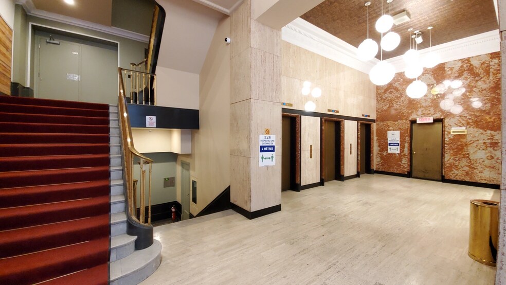 1410 Rue Stanley, Montréal, QC en alquiler - Foto del interior - Imagen 2 de 12