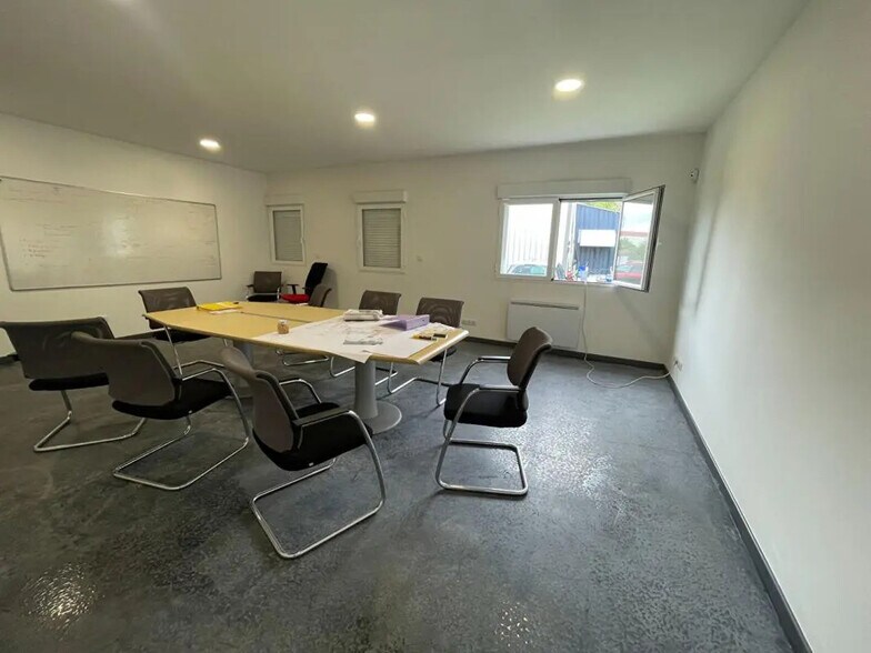 Nave en Chevrières en alquiler - Foto del interior - Imagen 2 de 6