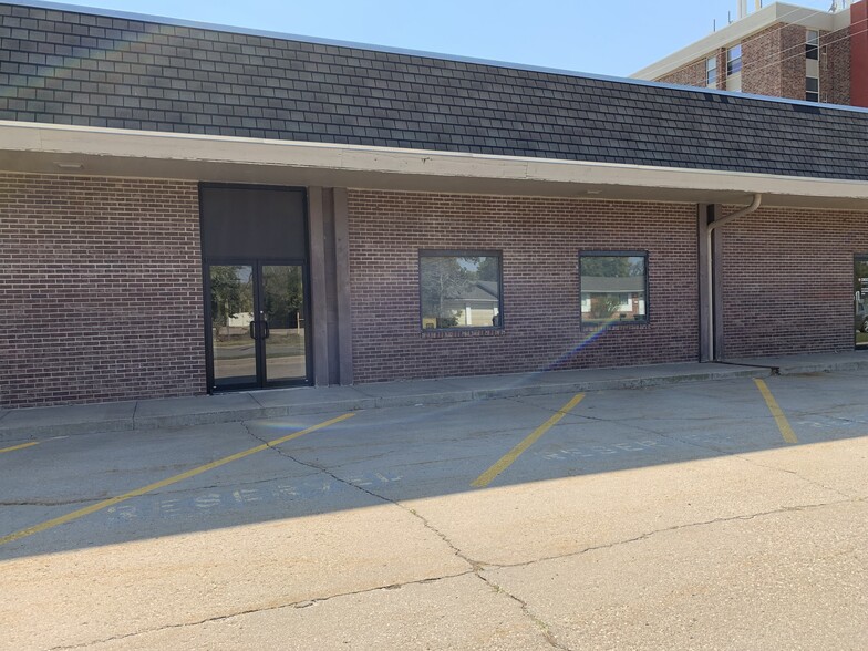 2721 N Main St, Hutchinson, KS en alquiler - Foto del edificio - Imagen 2 de 13