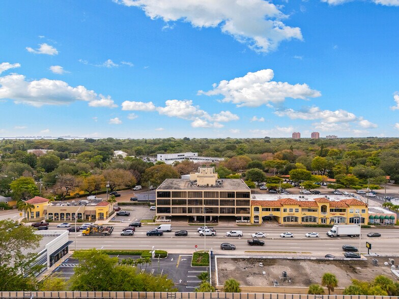 420 S Dixie Hwy, Coral Gables, FL en venta - Foto del edificio - Imagen 3 de 18