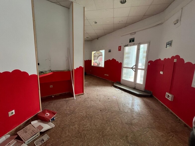 Local en Cáceres en alquiler - Foto del edificio - Imagen 2 de 7