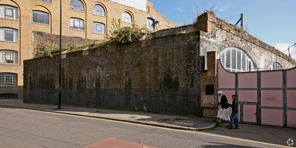 Pinchin St, London en alquiler - Foto del edificio - Imagen 2 de 14