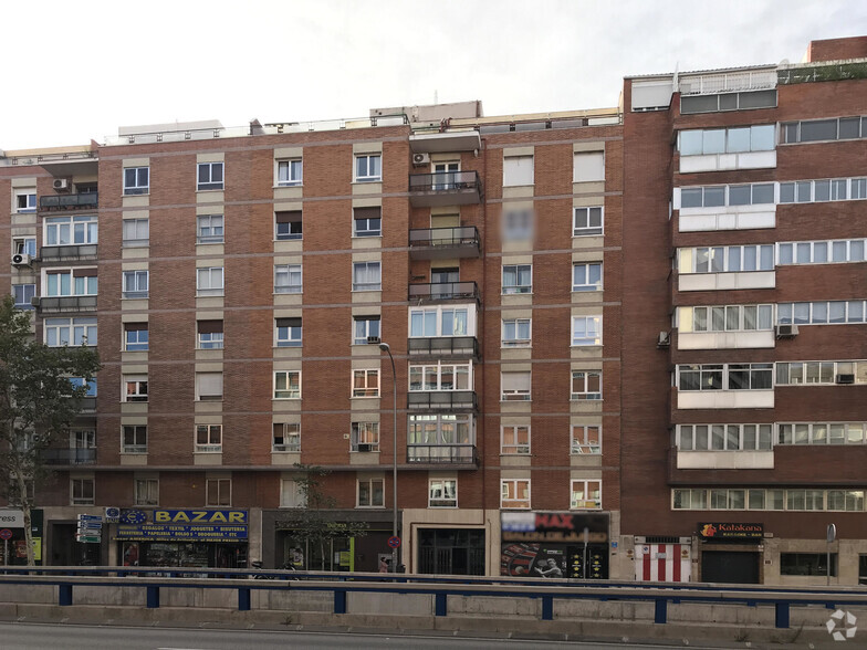 Avenida América, 24, Madrid, Madrid en venta - Foto del edificio - Imagen 2 de 3