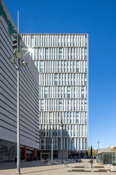 Avinguda Rio De Janeiro, 56, Barcelona, Barcelona en alquiler - Foto del edificio - Imagen 2 de 3