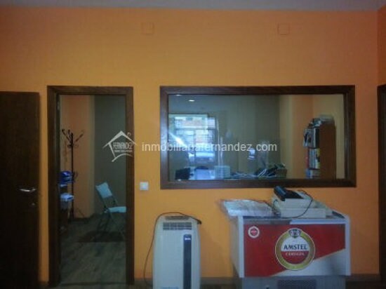 Local en Cáceres en venta - Foto del edificio - Imagen 3 de 13