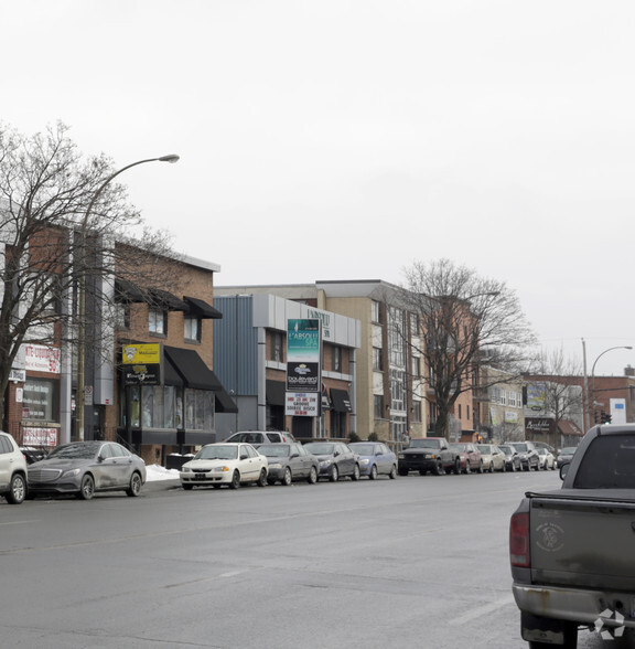 10211-10215 Boul Saint-Laurent, Montréal, QC en venta - Foto del edificio - Imagen 2 de 2